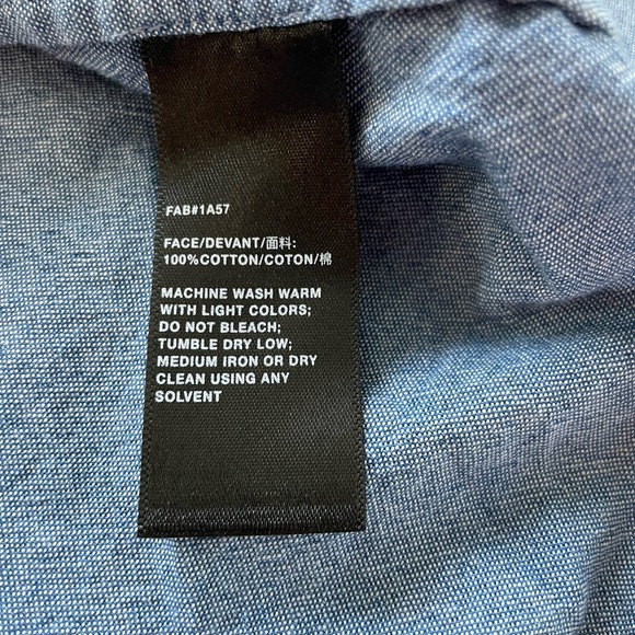 Lafayette 148 Chambray Light Blue Blouse Women's Medium Career Wear 100% Cotton - Picture 7 of 10